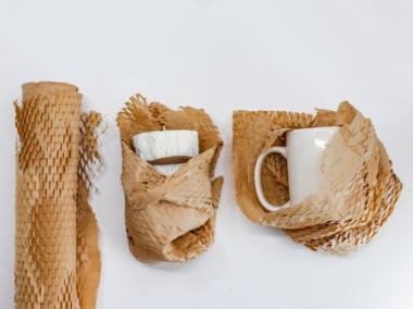 Papier pakowy nacinany plaster miodu 38cmx75m 